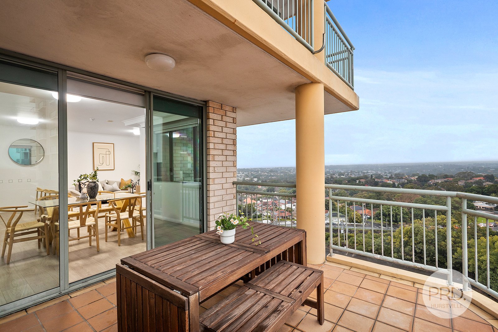 89/438 Forest Road HURSTVILLE 8
