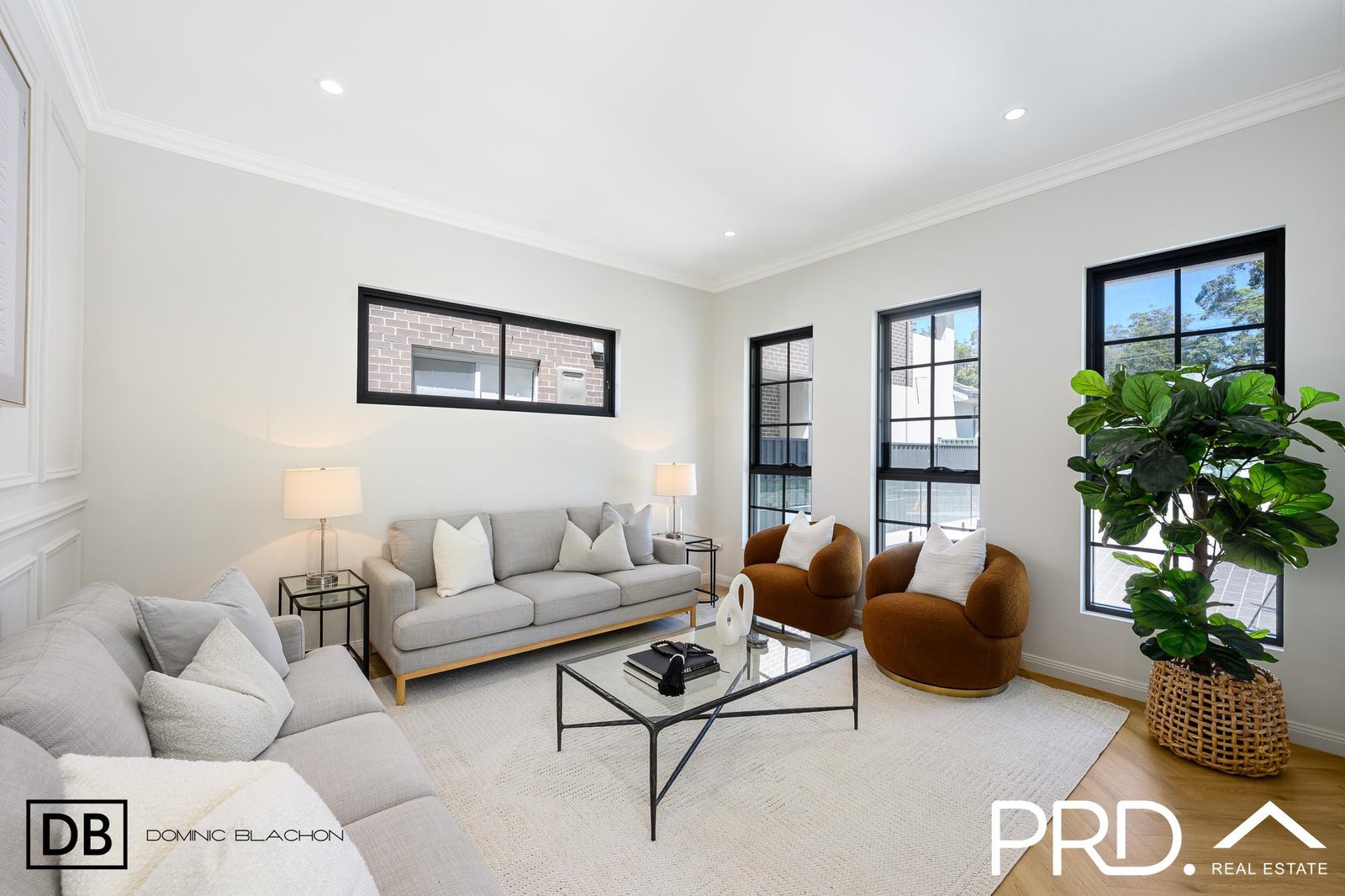 895a Henry Lawson Drive PICNIC POINT 3