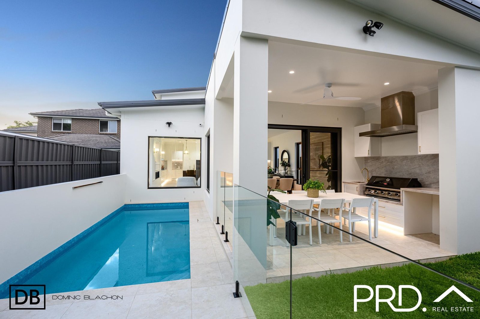 895a Henry Lawson Drive PICNIC POINT 18