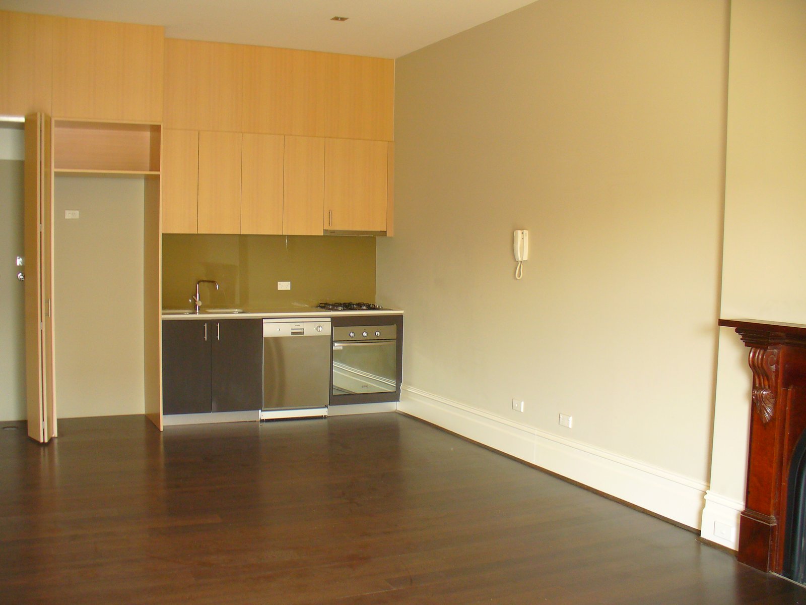 Gallery: 8/96 Bay Street