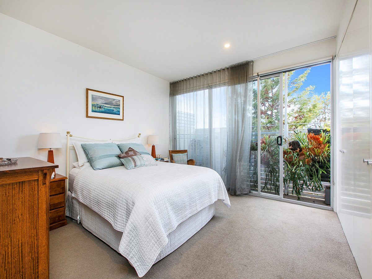 Gallery: 896A Nepean Highway