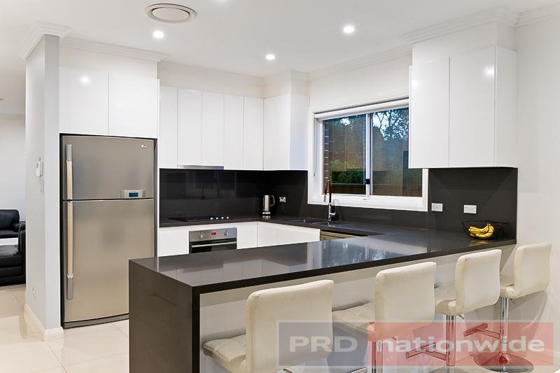 897 Henry Lawson Drive PICNIC POINT 6