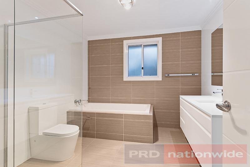 897 Henry Lawson Drive PICNIC POINT 9