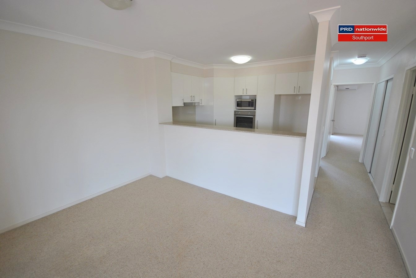 8/99 Muir Street LABRADOR 6
