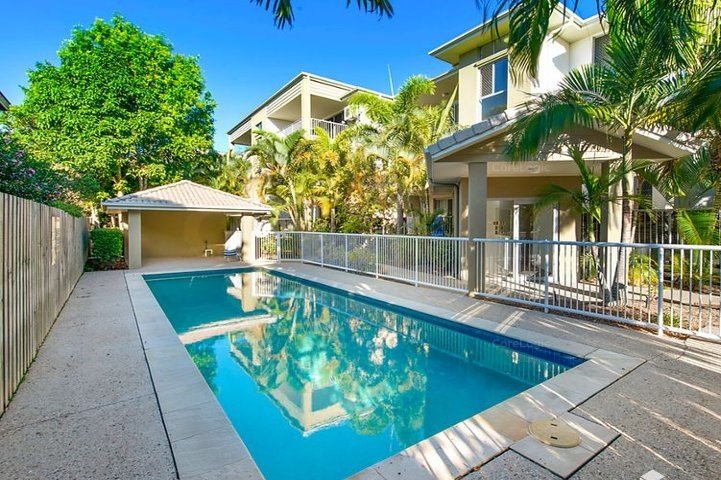 8/99 Muir Street LABRADOR 11