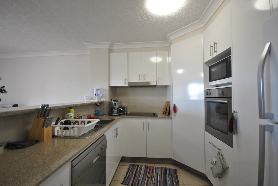 8/99 Muir Street LABRADOR 3