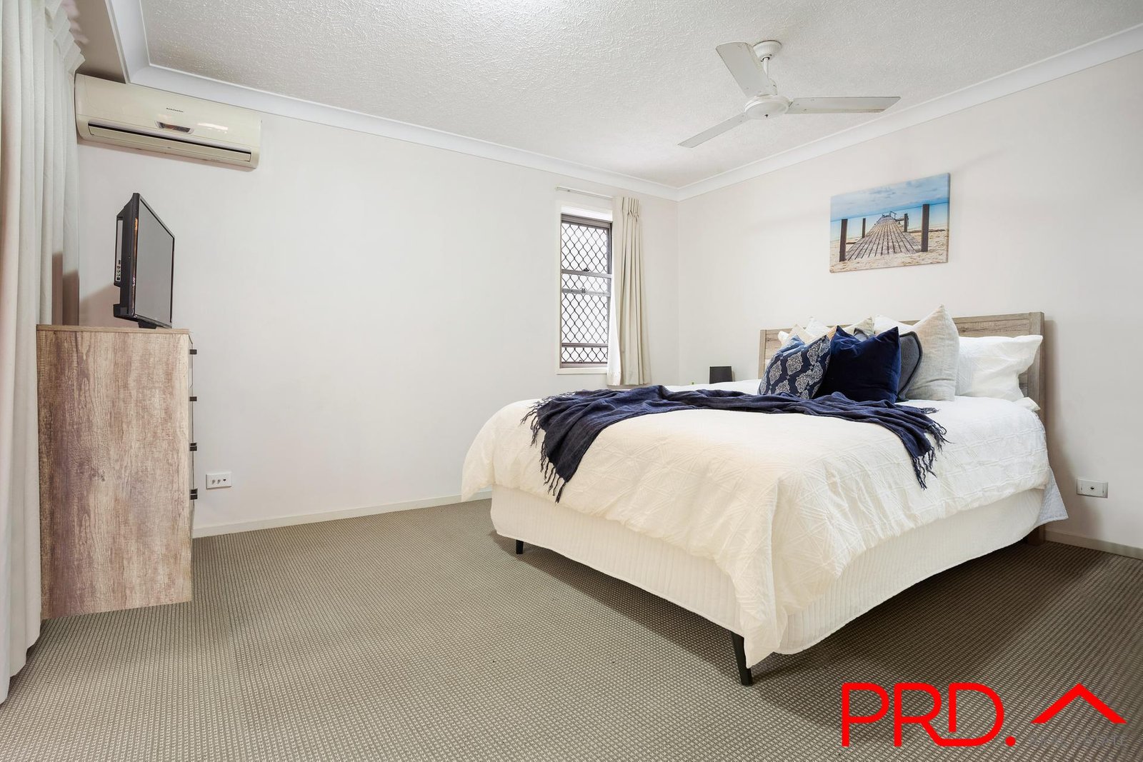 8/99 Muir Street LABRADOR 5