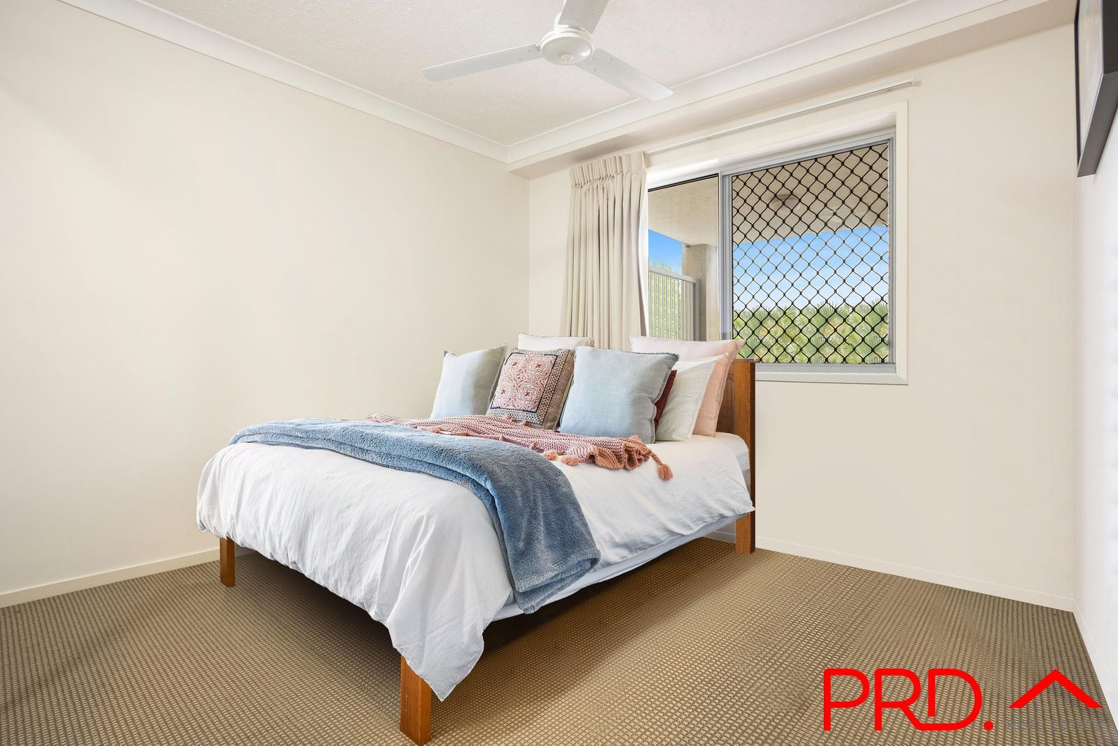 8/99 Muir Street LABRADOR 8