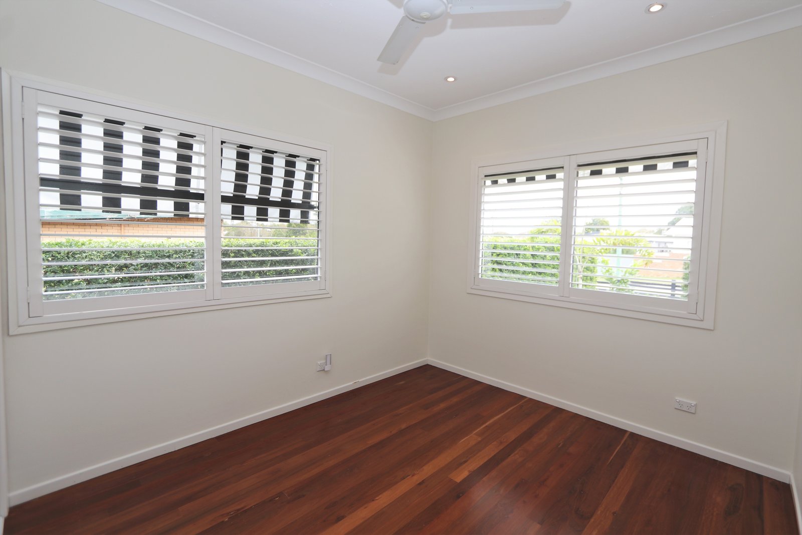 89B Turpin Road LABRADOR 10