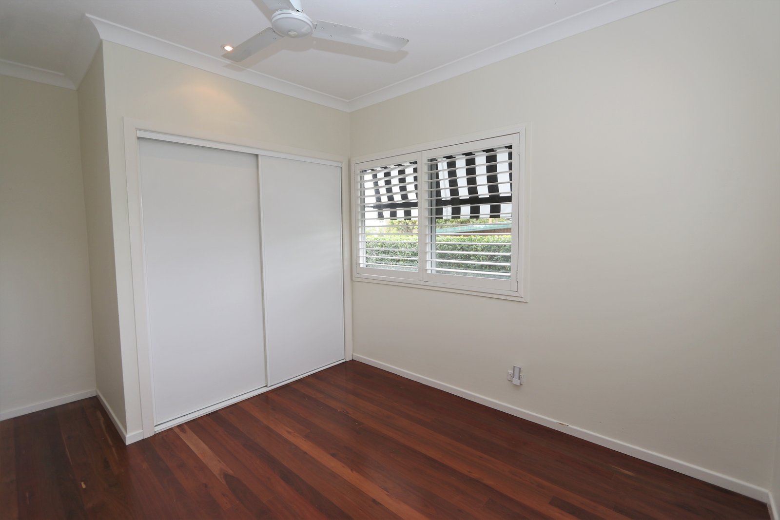 89B Turpin Road LABRADOR 11