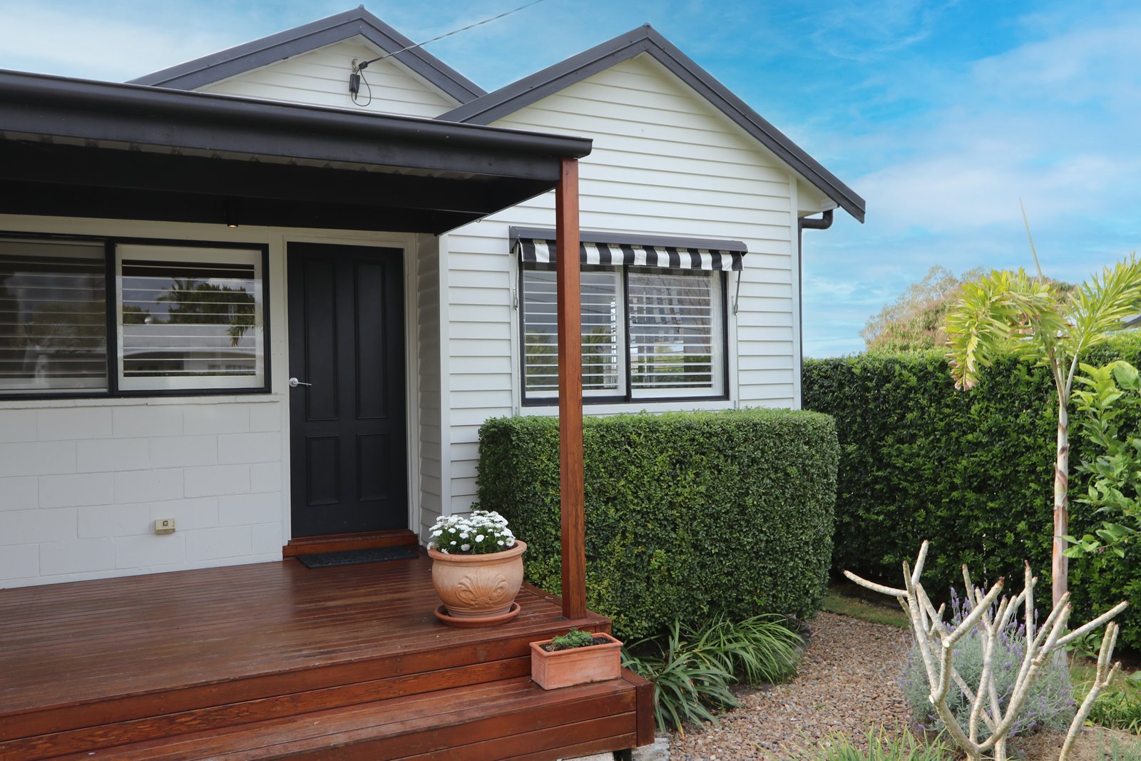 89B Turpin Road LABRADOR 17