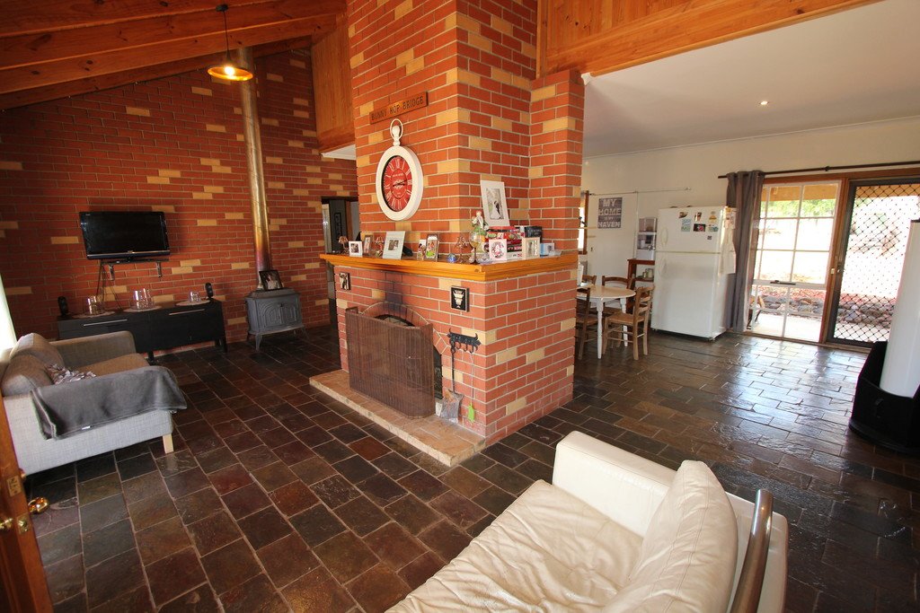 89Y Eads Road EVANSFORD 2