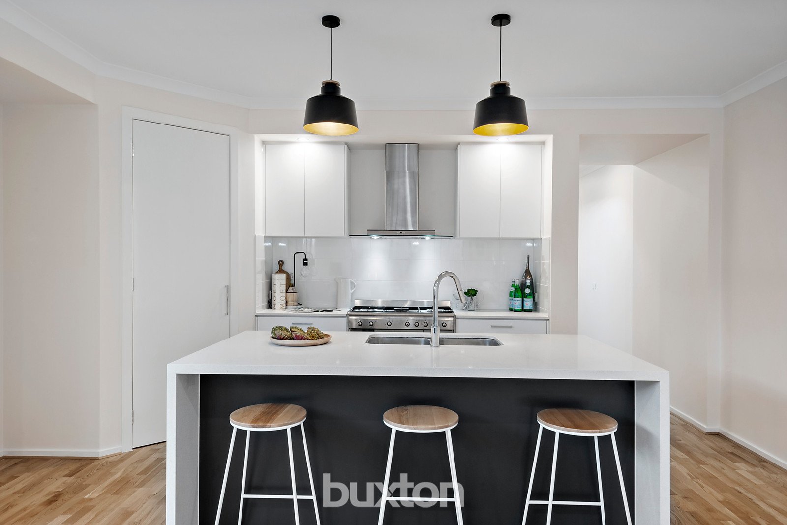 Gallery: 8a Beddoe Avenue