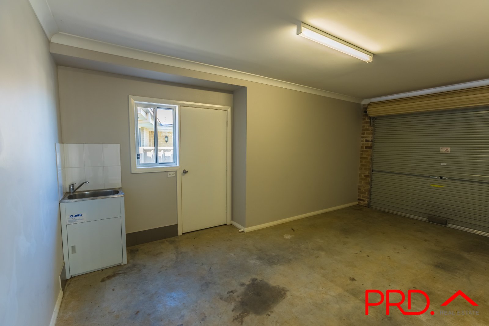 8a Bottlebrush Cove TAMWORTH 3