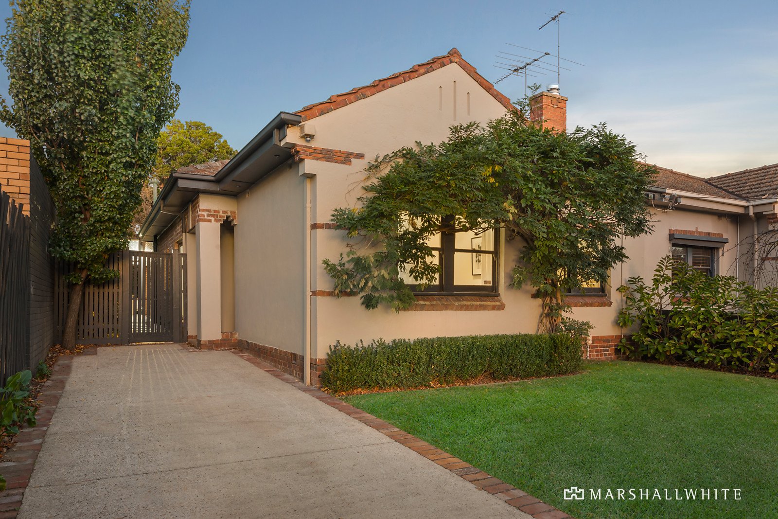 8a Brenbeal Street, Balwyn, VIC
