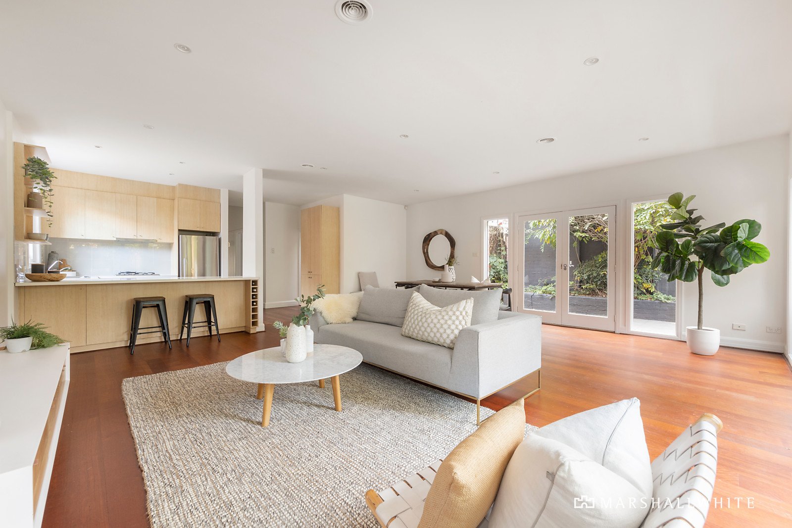 8a Brenbeal Street, Balwyn, VIC