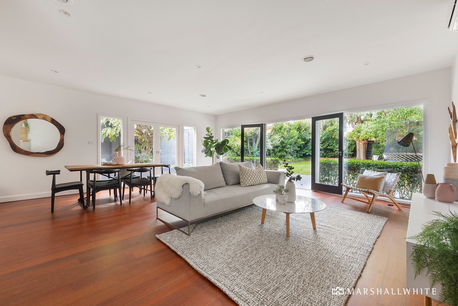 8a Brenbeal Street, Balwyn, VIC