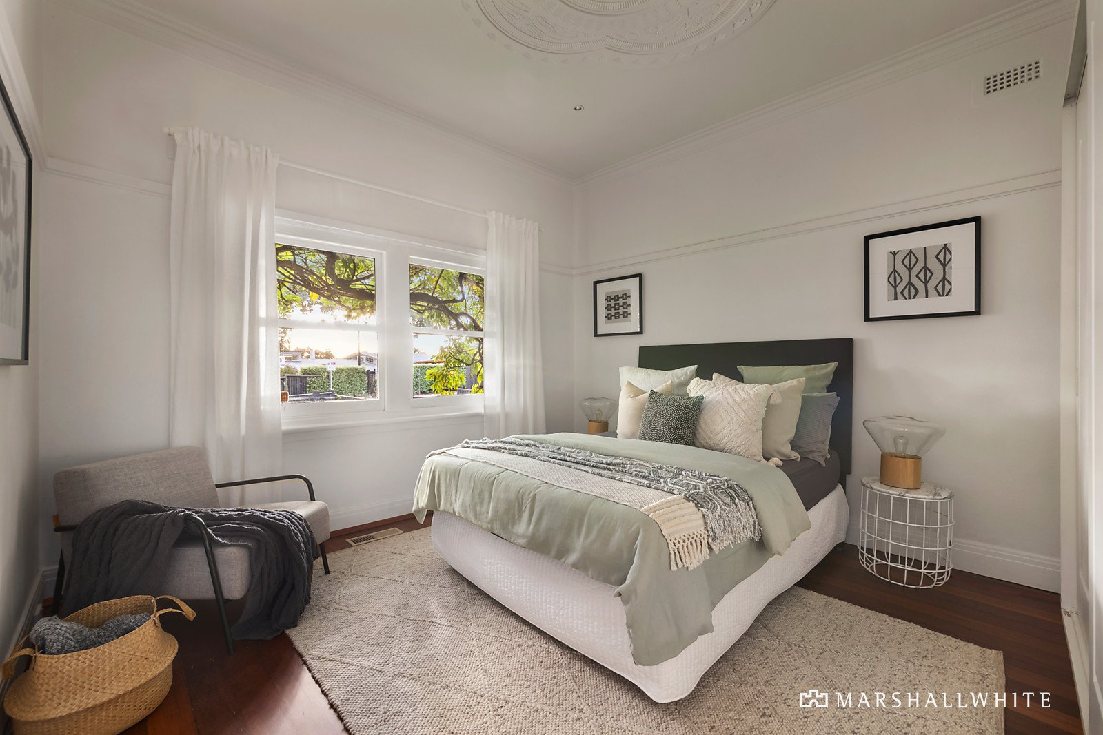 8a Brenbeal Street, Balwyn, VIC