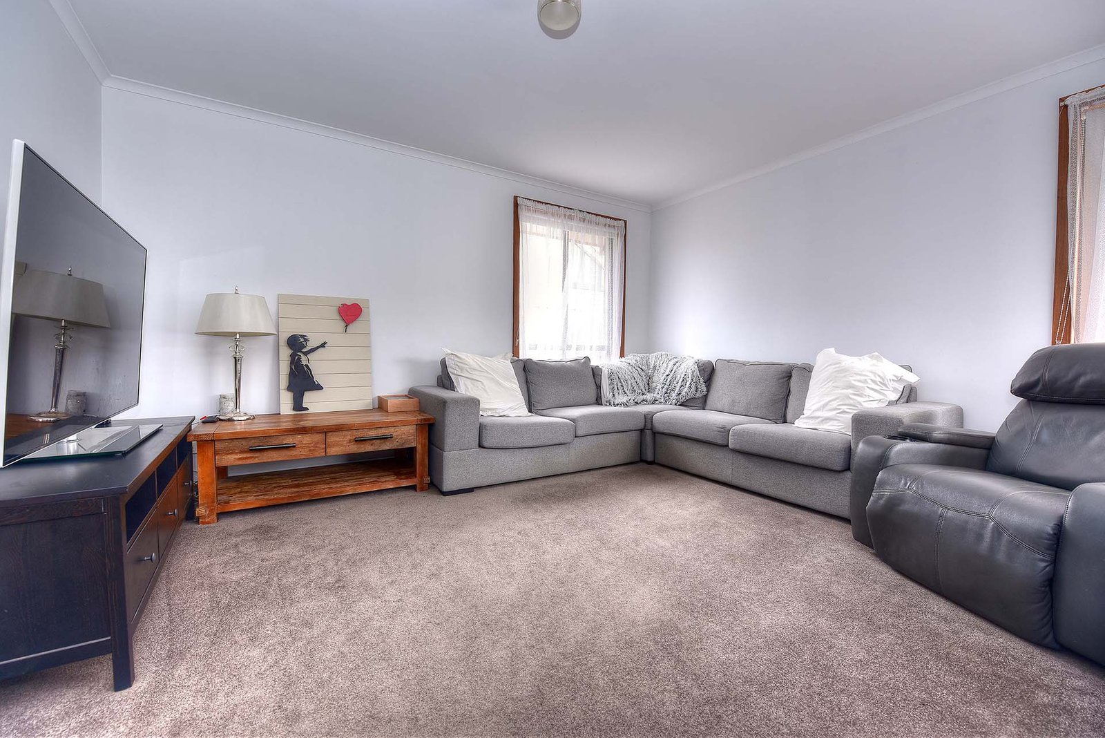 Gallery: 8A Caloola Avenue