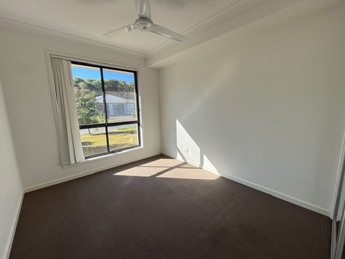 8A Daintree Court Park Ridge 12
