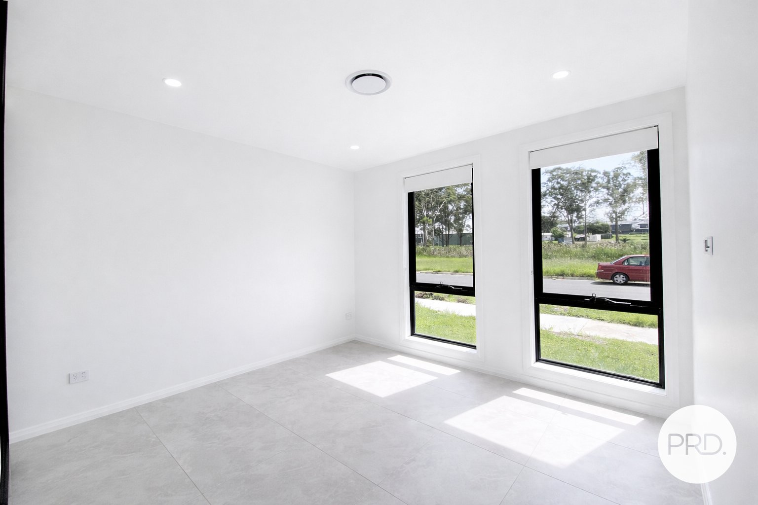 8A Dun Road AUSTRAL 6