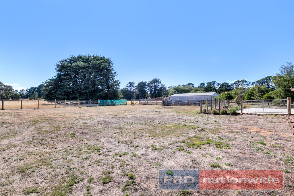 8A Flack Street BALLAN 16