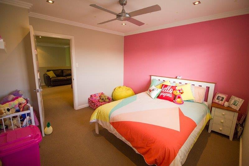 8a Giles Ave  CHIFLEY 3