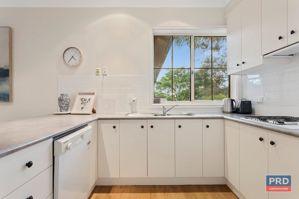 8A Hamlet Street QUARRY HILL 10