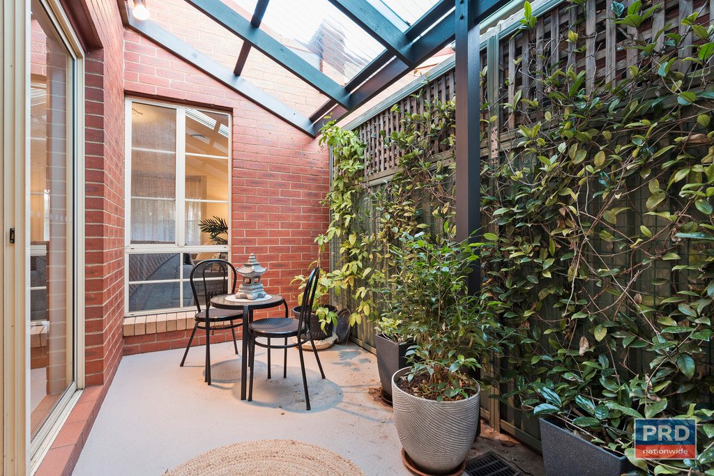 8A Hamlet Street QUARRY HILL 11