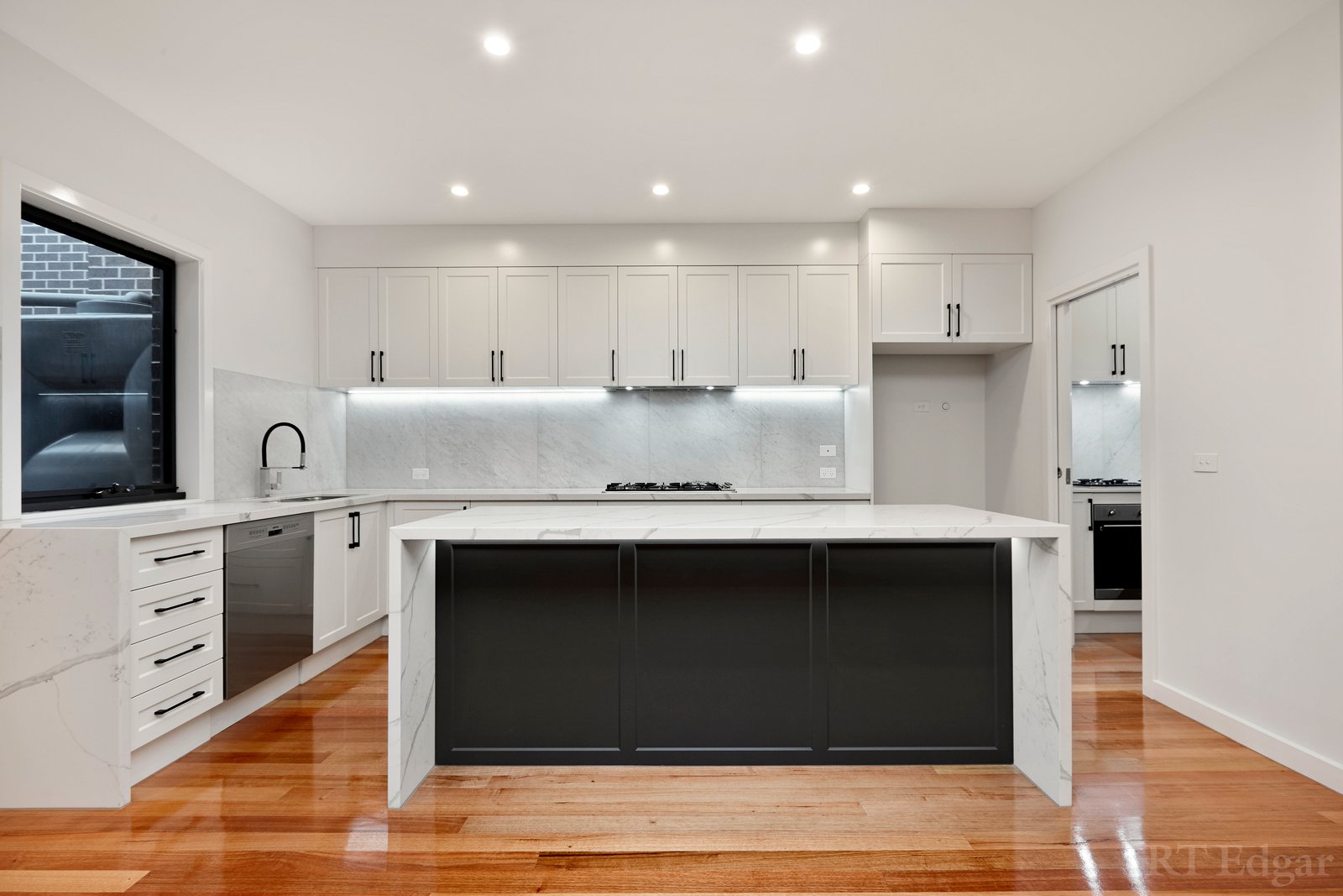 Real Estate and Property in 8a Heysham Way, Templestowe, VIC