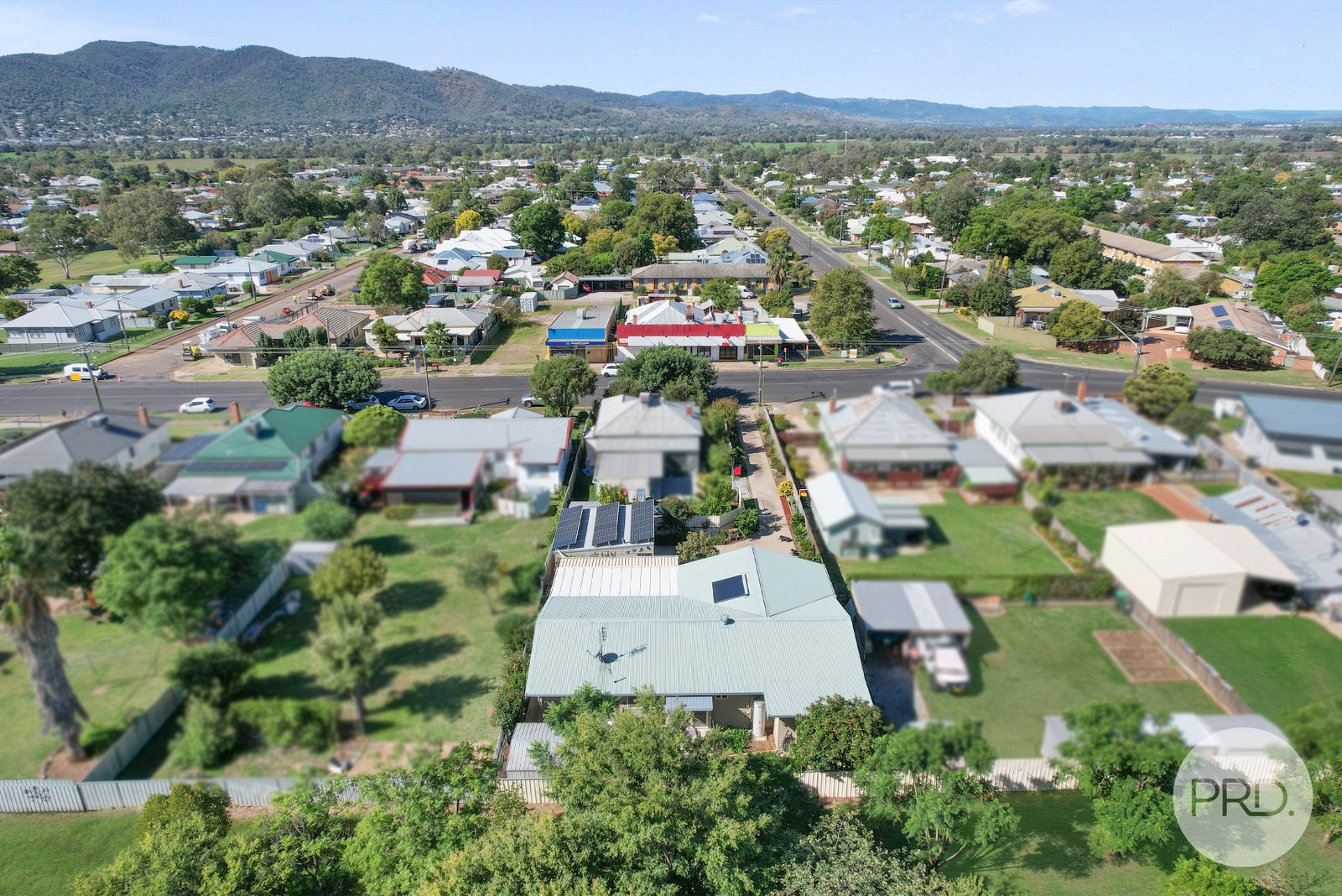 8A Hillvue Road TAMWORTH 3