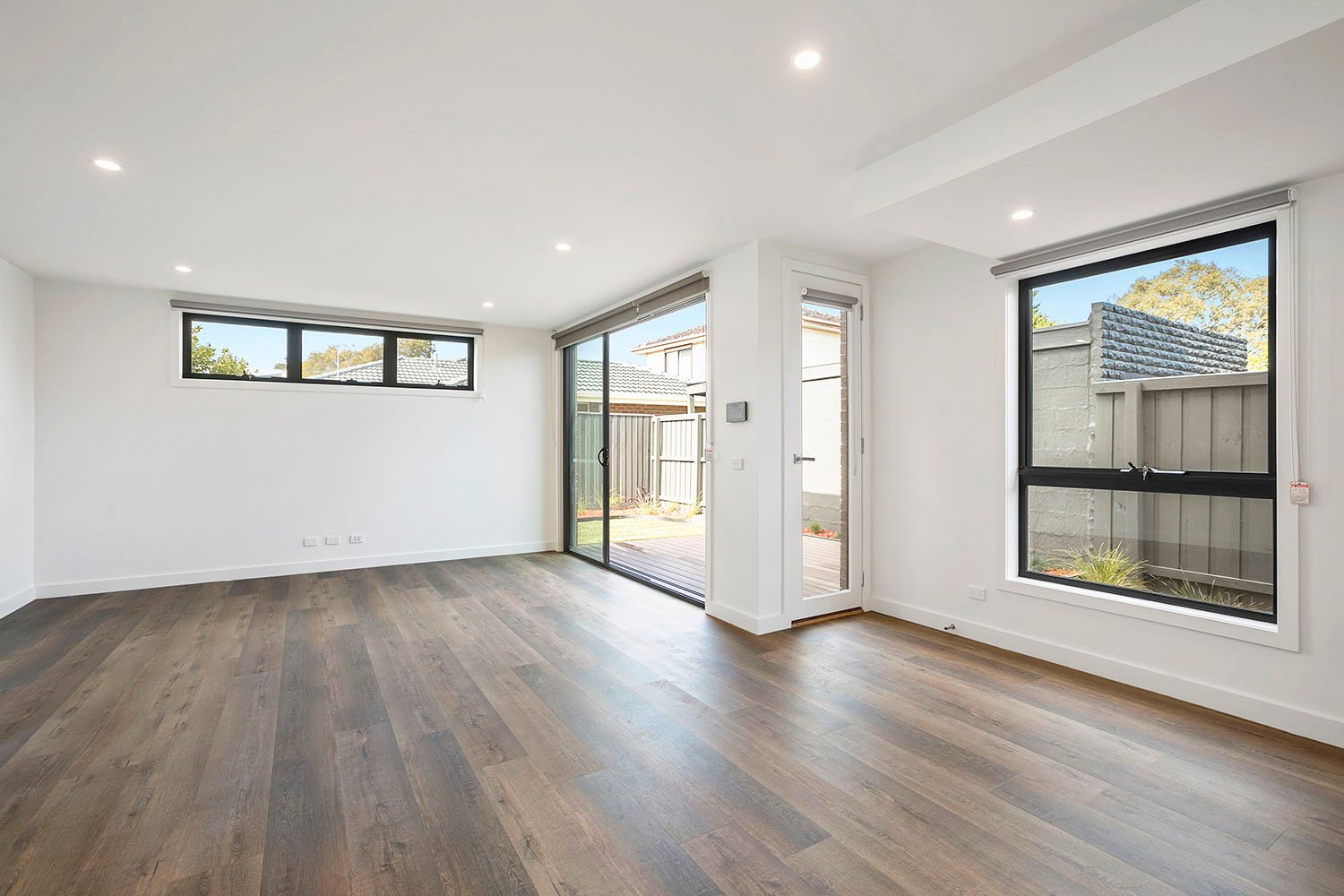 Gallery: 8A Kardinian Avenue
