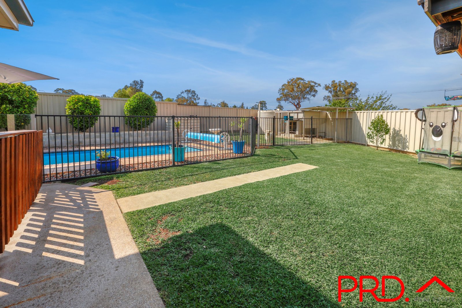 8a Karenvar Avenue TAMWORTH 14