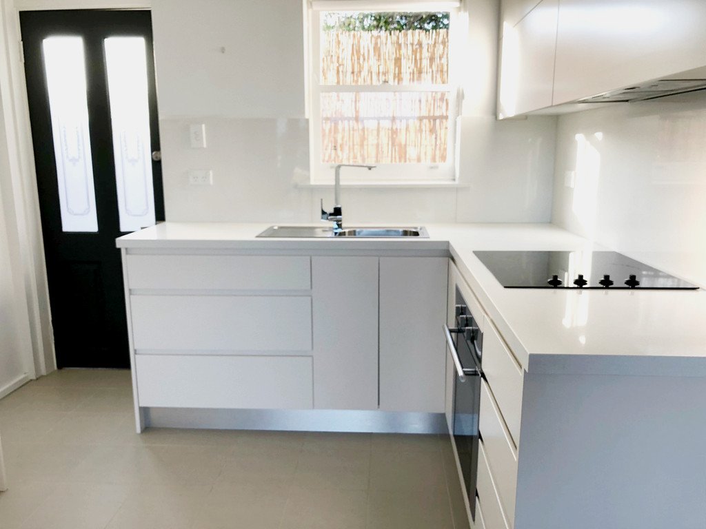 8a Lofts Avenue ROSELANDS 2