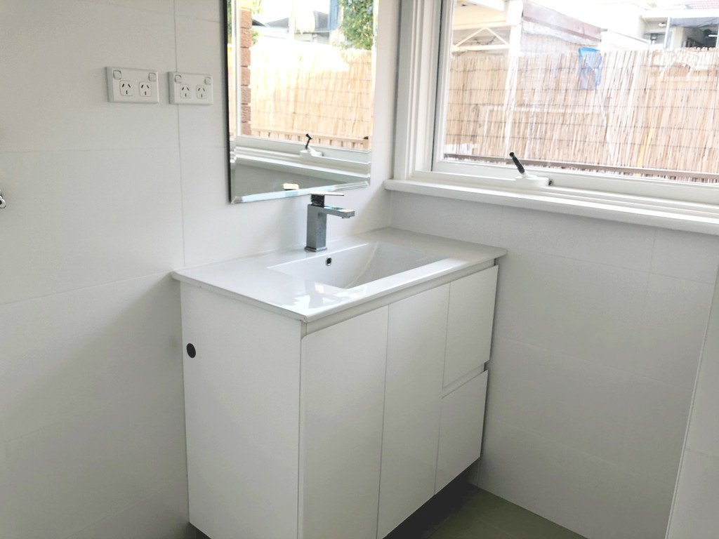 8a Lofts Avenue ROSELANDS 8