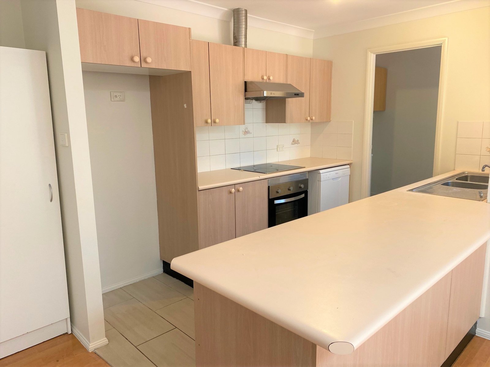 8A Mavis Avenue PEAKHURST 4