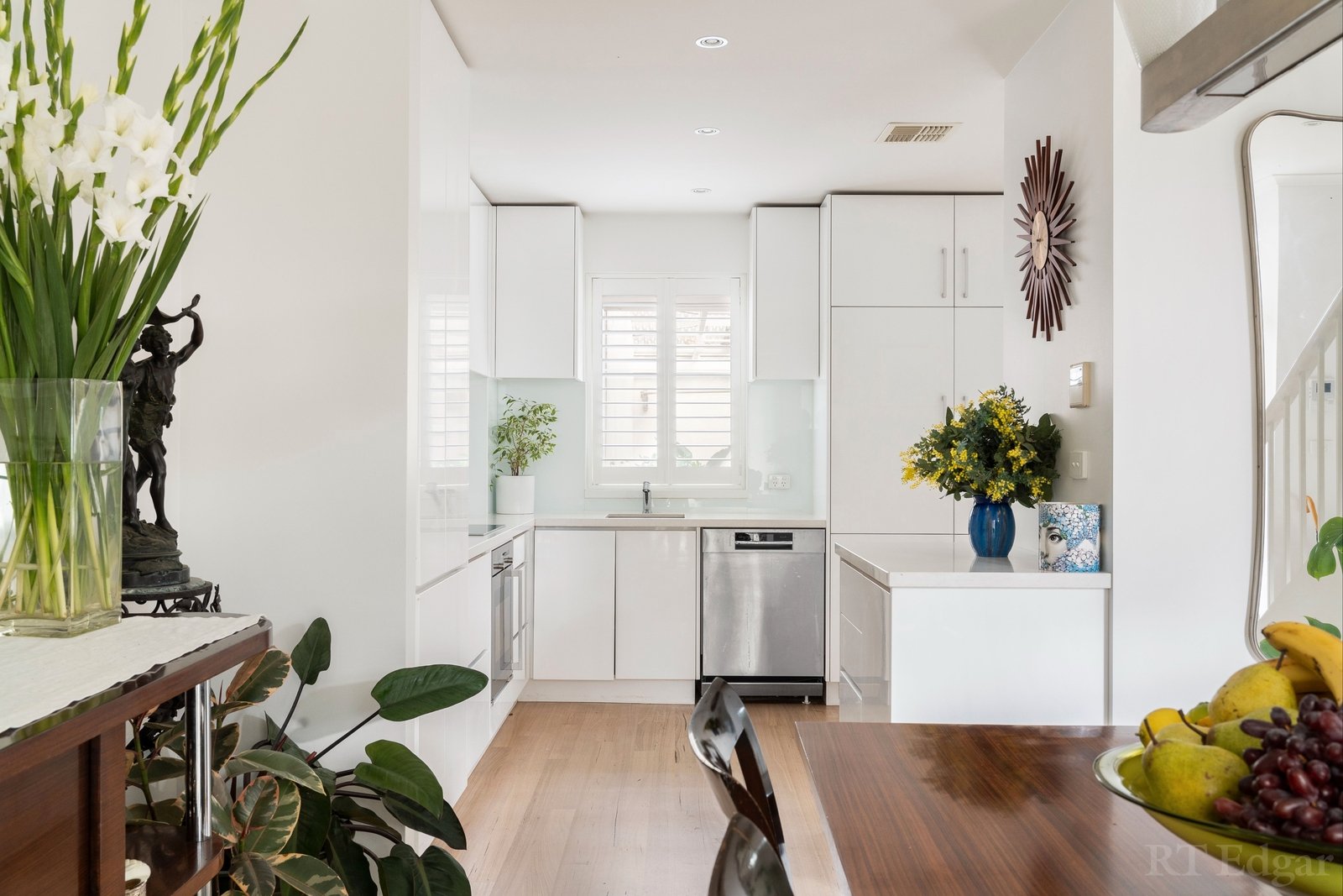 Real Estate and Property in 8A Ormsby Grove, Toorak, VIC