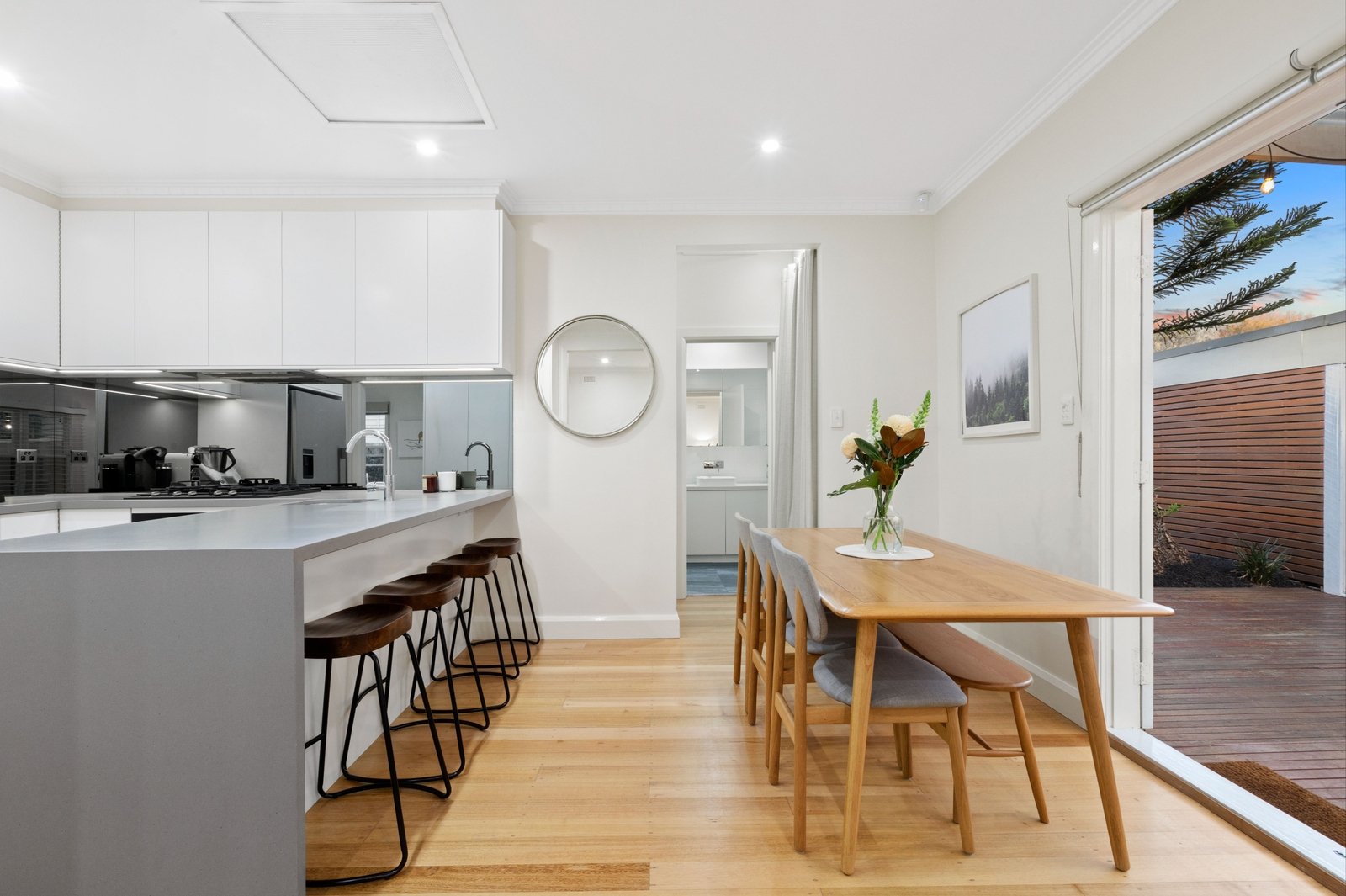 Gallery: 8A Robert Street