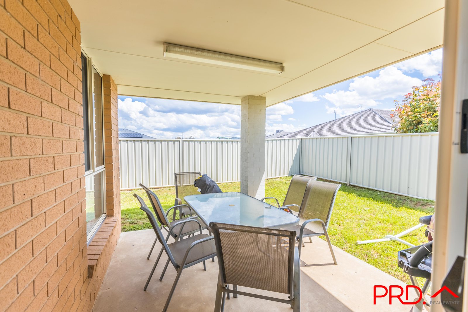 8a Rosehill Place TAMWORTH 12