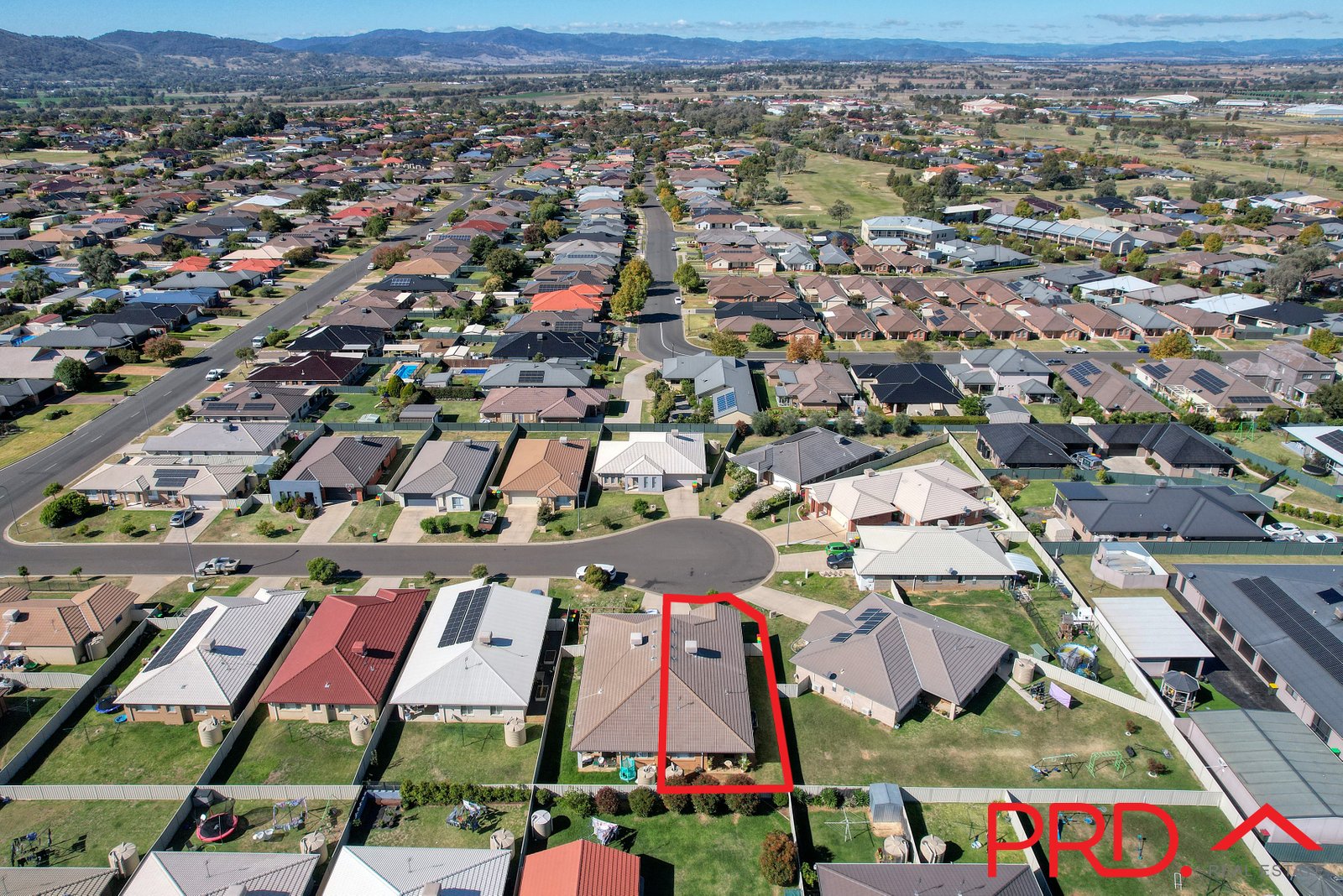 8a Rosehill Place TAMWORTH 16