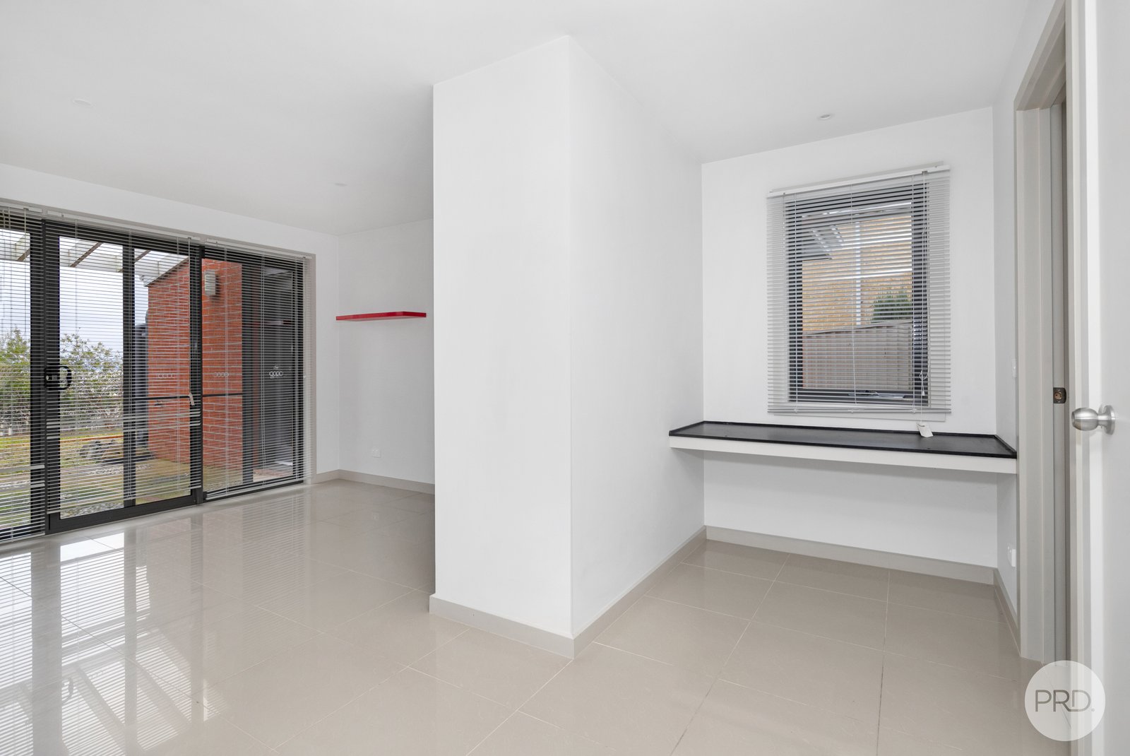 8A Saunders Close MOUNT PLEASANT 7