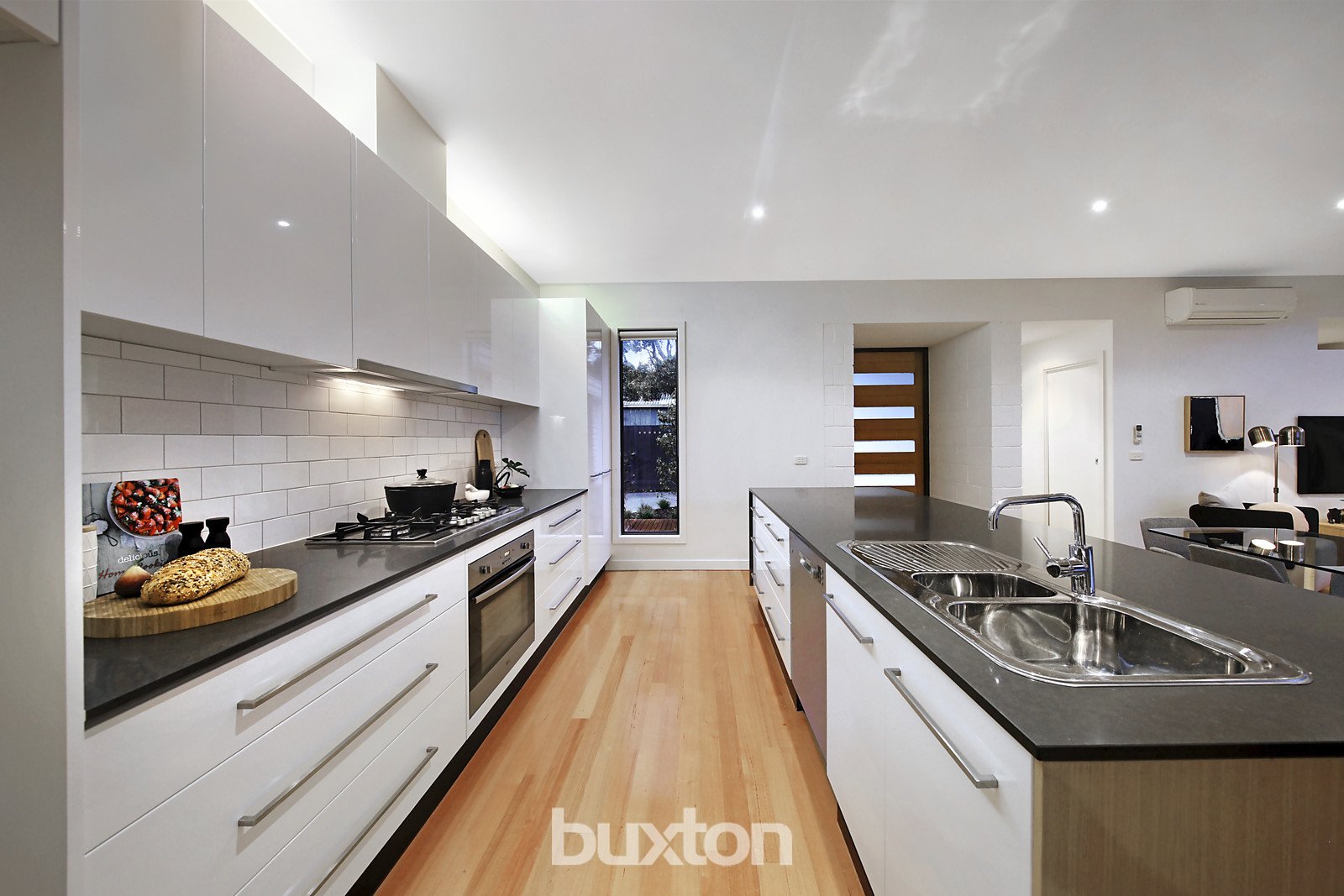 Gallery: 8A Short Street