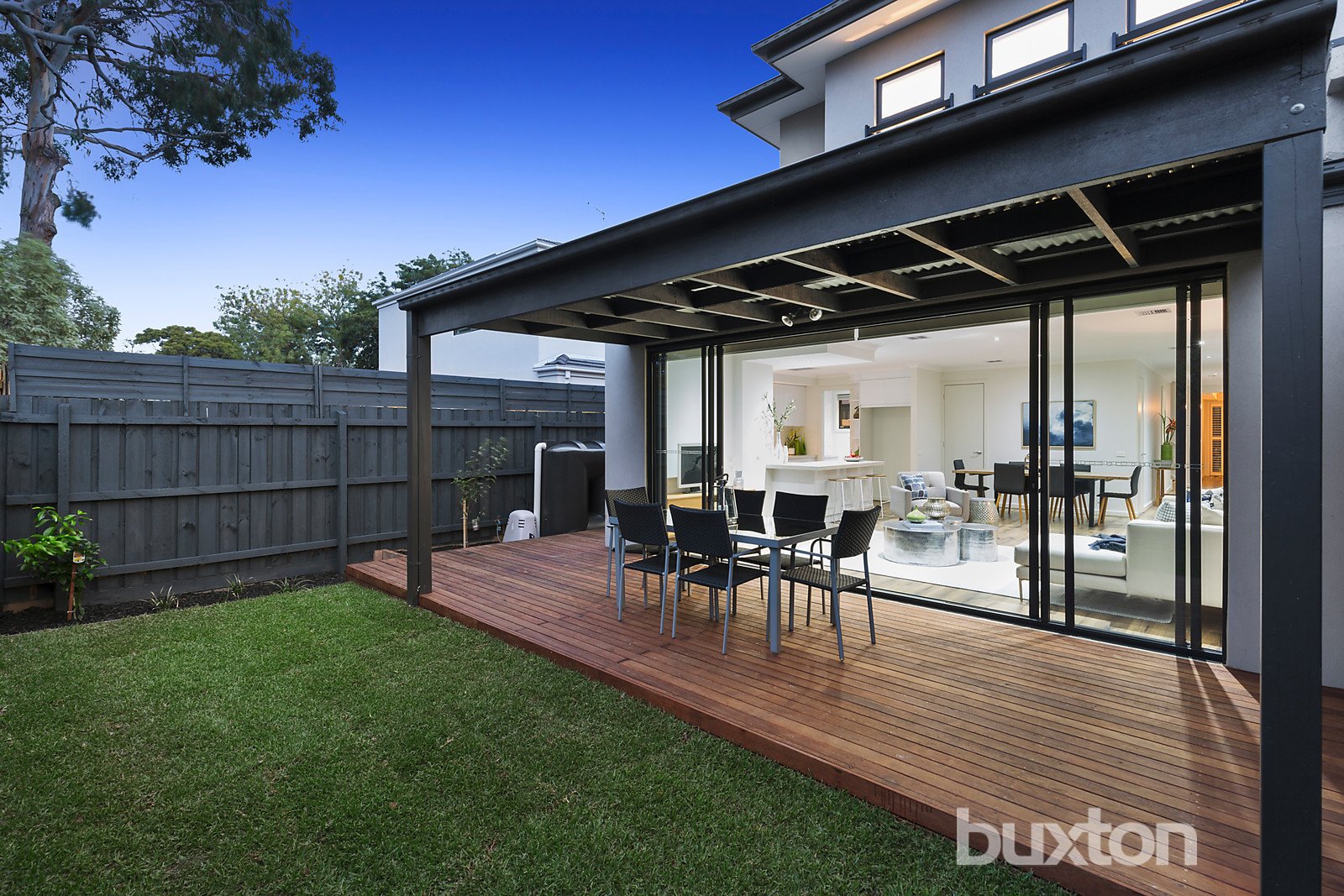 Gallery: 8a Tweed Street