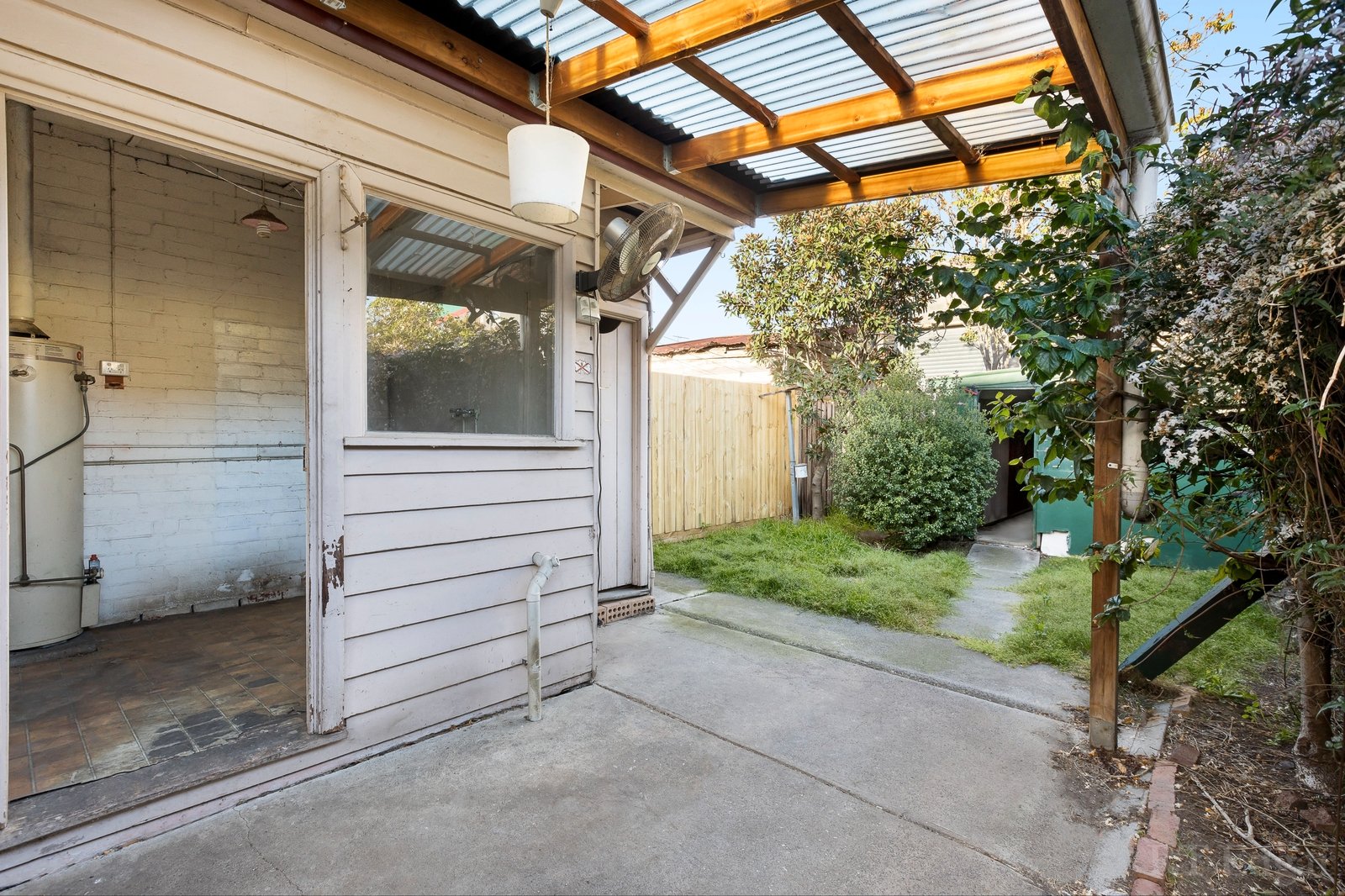 Real Estate and Property in 8A William Street, Abbotsford, VIC