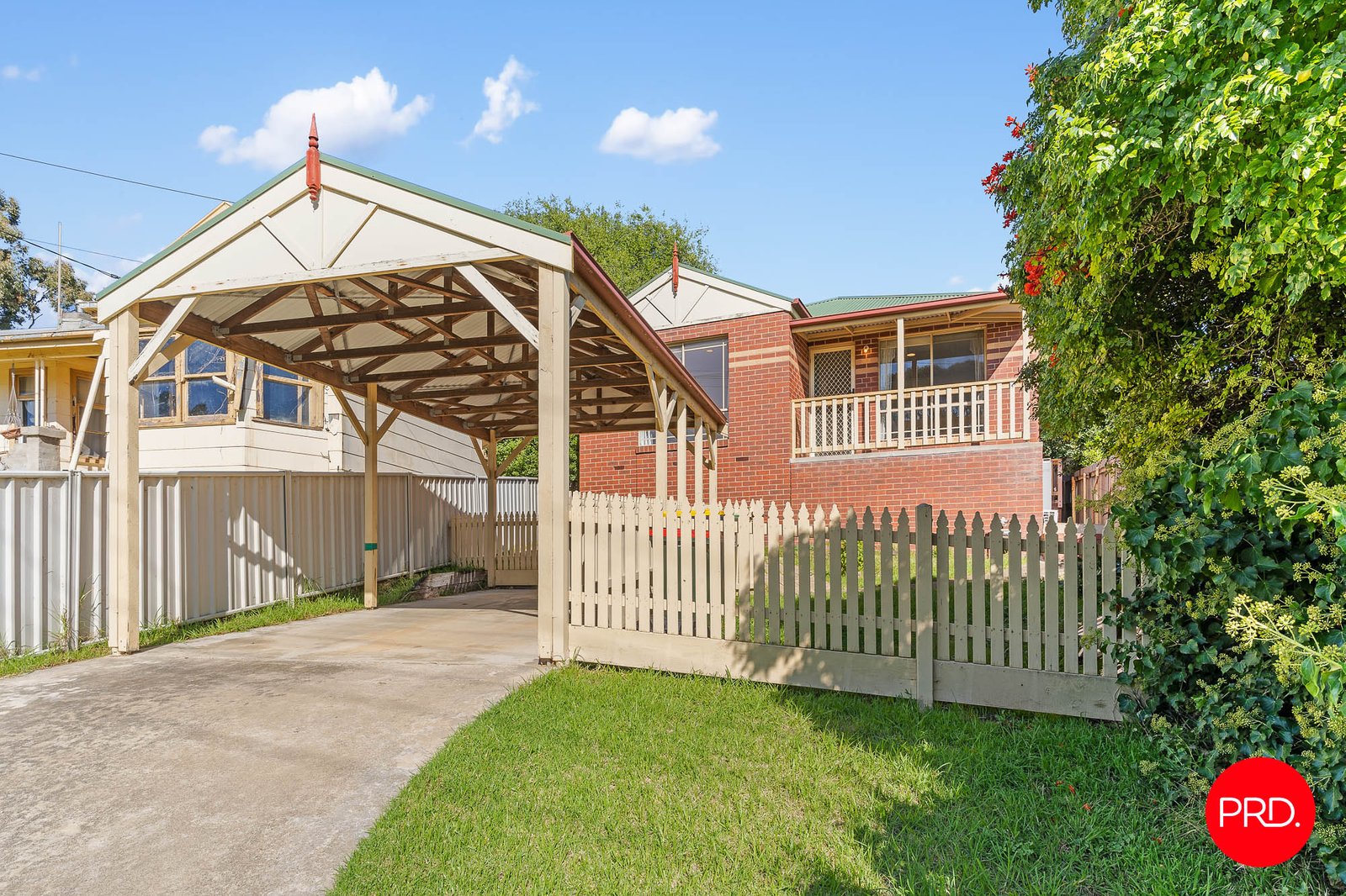 8a Wirth Street FLORA HILL 2