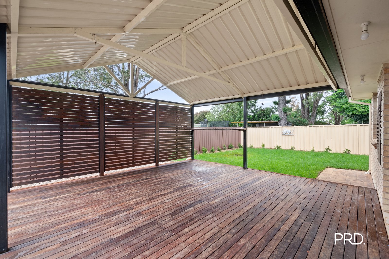 8B Barker St  Cambridge Park 12