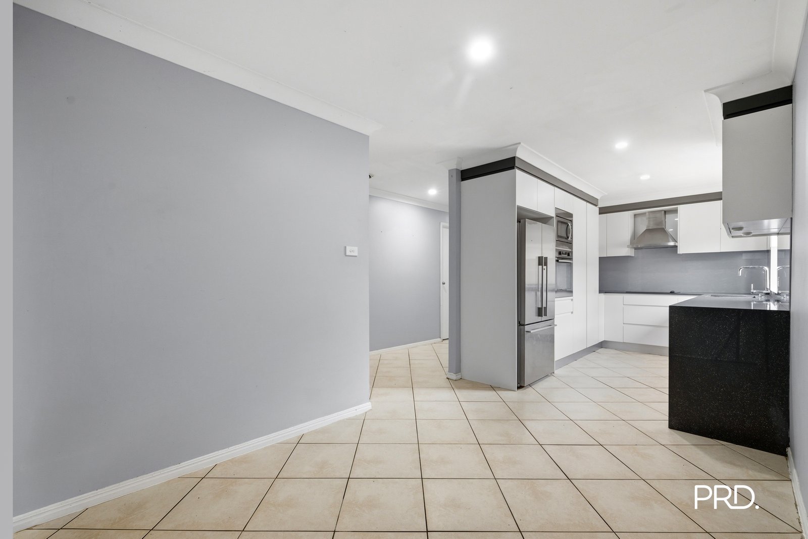 8B Barker Street CAMBRIDGE PARK 4