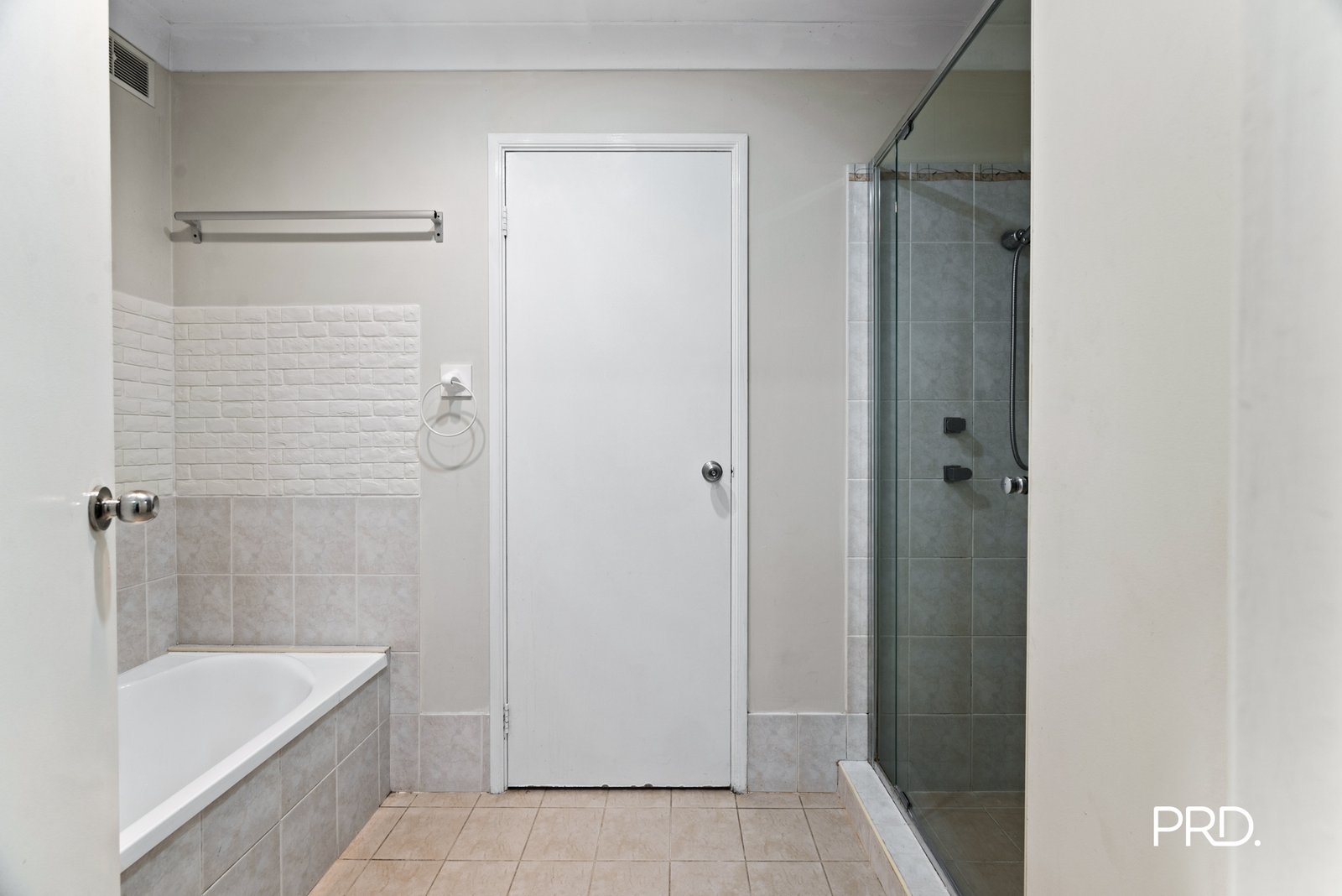 8B Barker Street CAMBRIDGE PARK 10