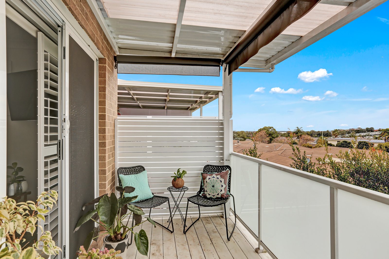 8b Brooks Terrace KANAHOOKA 11