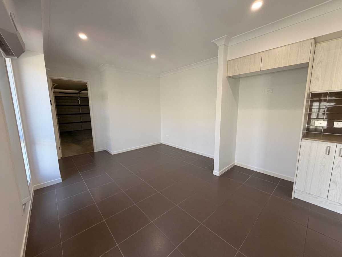 8B Daintree Court Park Ridge 6